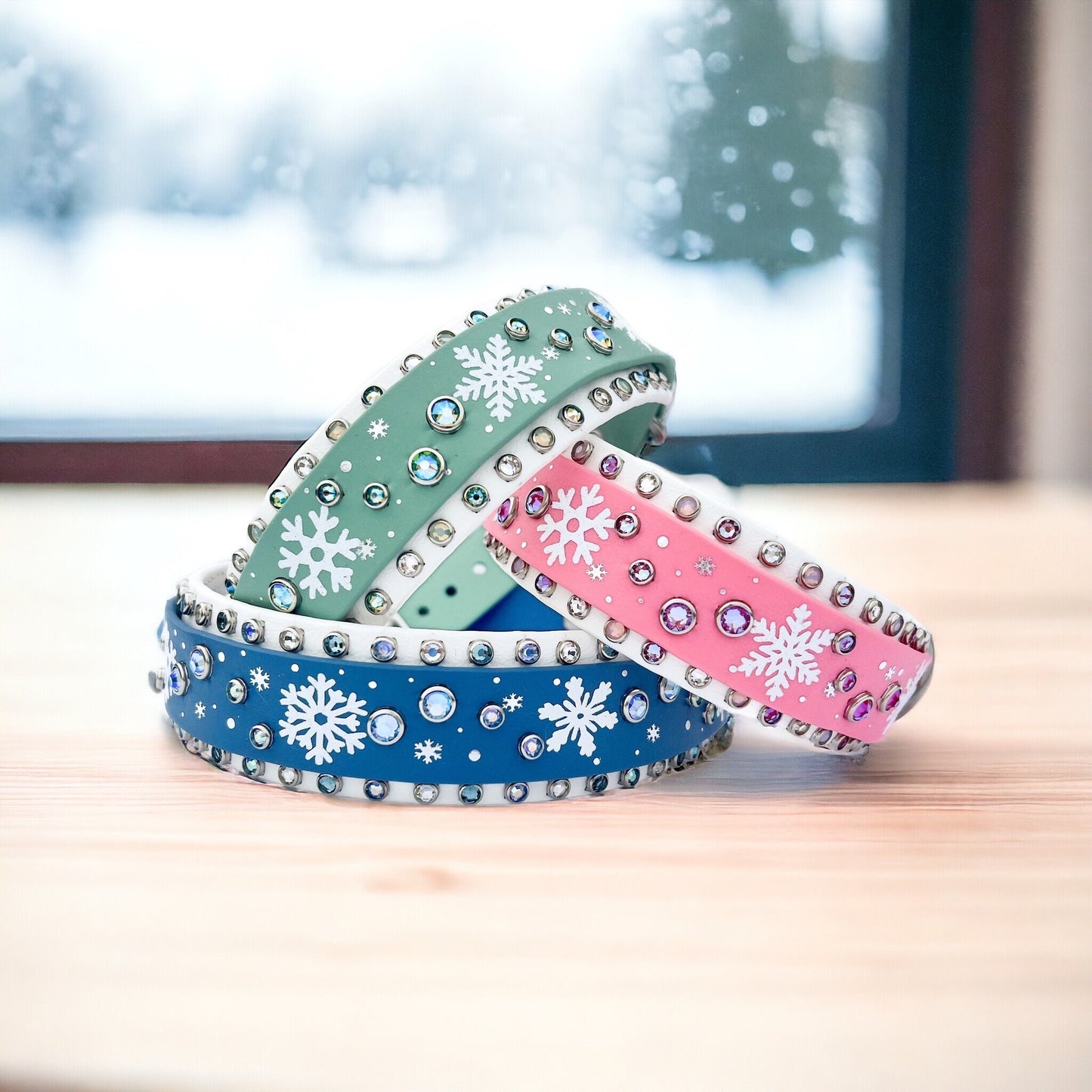Vintage Snowflake Wide Biothane Dog Collar