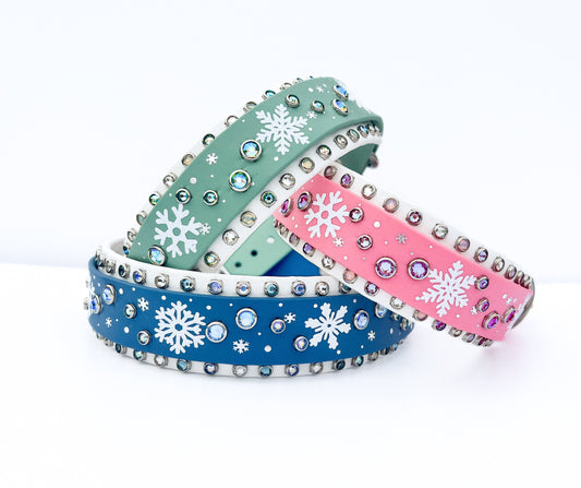 Vintage Snowflake Wide Biothane Dog Collar